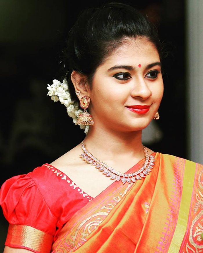 Nithyashree Venkataramanan Wiki, Biography, Songs, Images, Age, Indian ...