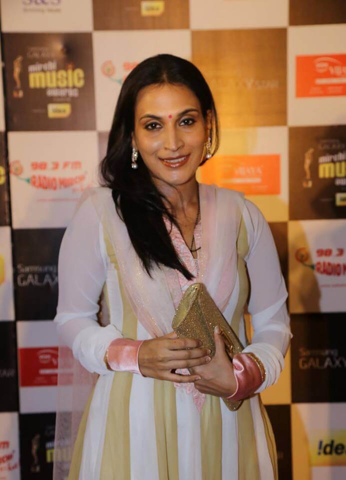 Aishwarya R Dhanush Wiki, Biography, Age, Images - News Bugz