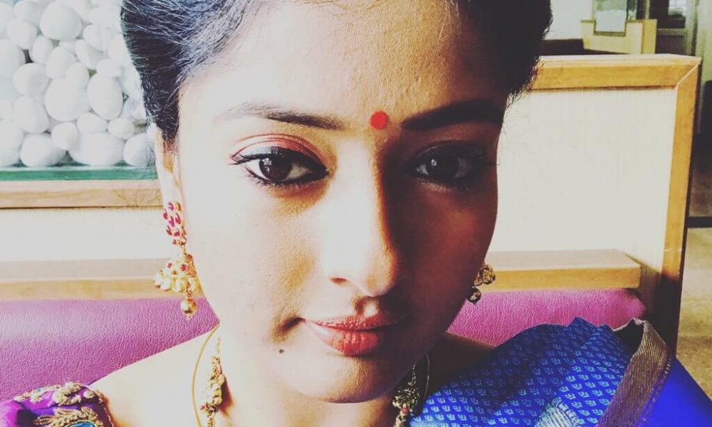 Gayathri Raguram Wiki, Biography, Age, Husband, Movies - News Bugz