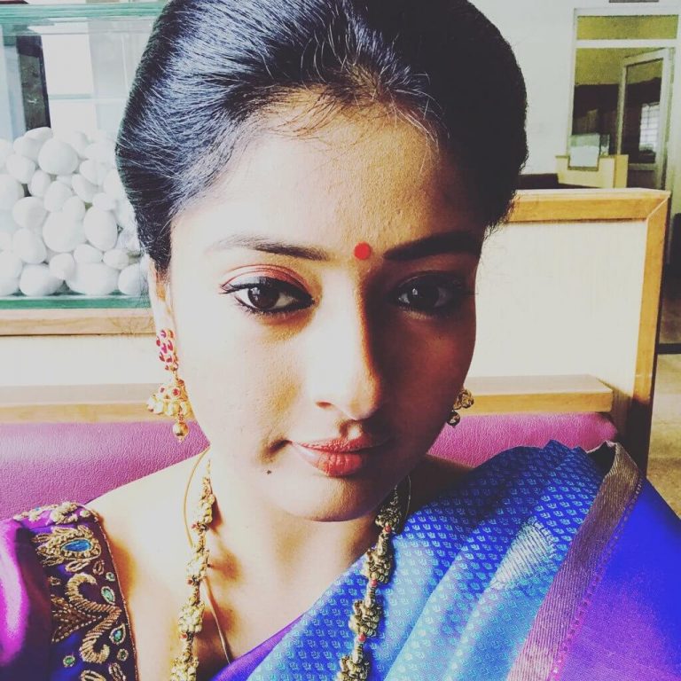 Gayathri Raguram Wiki, Biography, Age, Husband, Movies - News Bugz