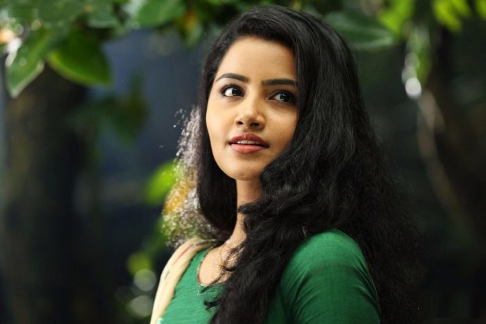 Anupama Parameswaran Wiki Biography Age Movies Images News Bugz