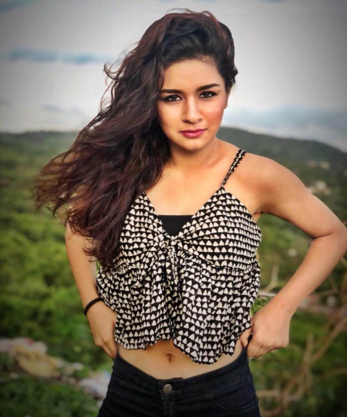 Avneet Kaur Wiki, Biography, Age, Family, Movies, Images - News Bugz