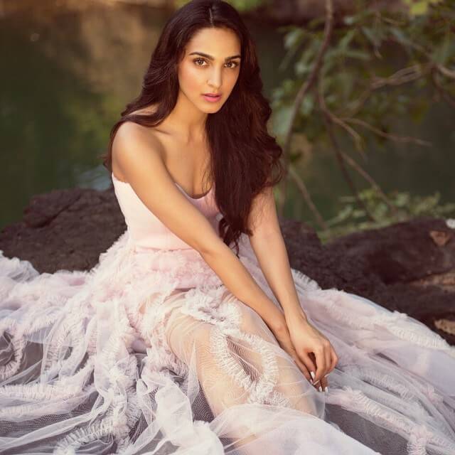 Kiara Advani Wiki, Biography, Age, Family, Movies, Images