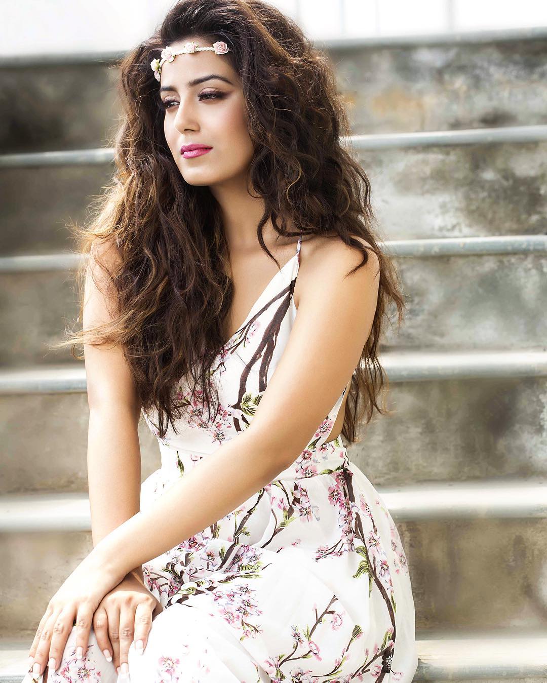 Srishty Rode Images 6 - News Bugz