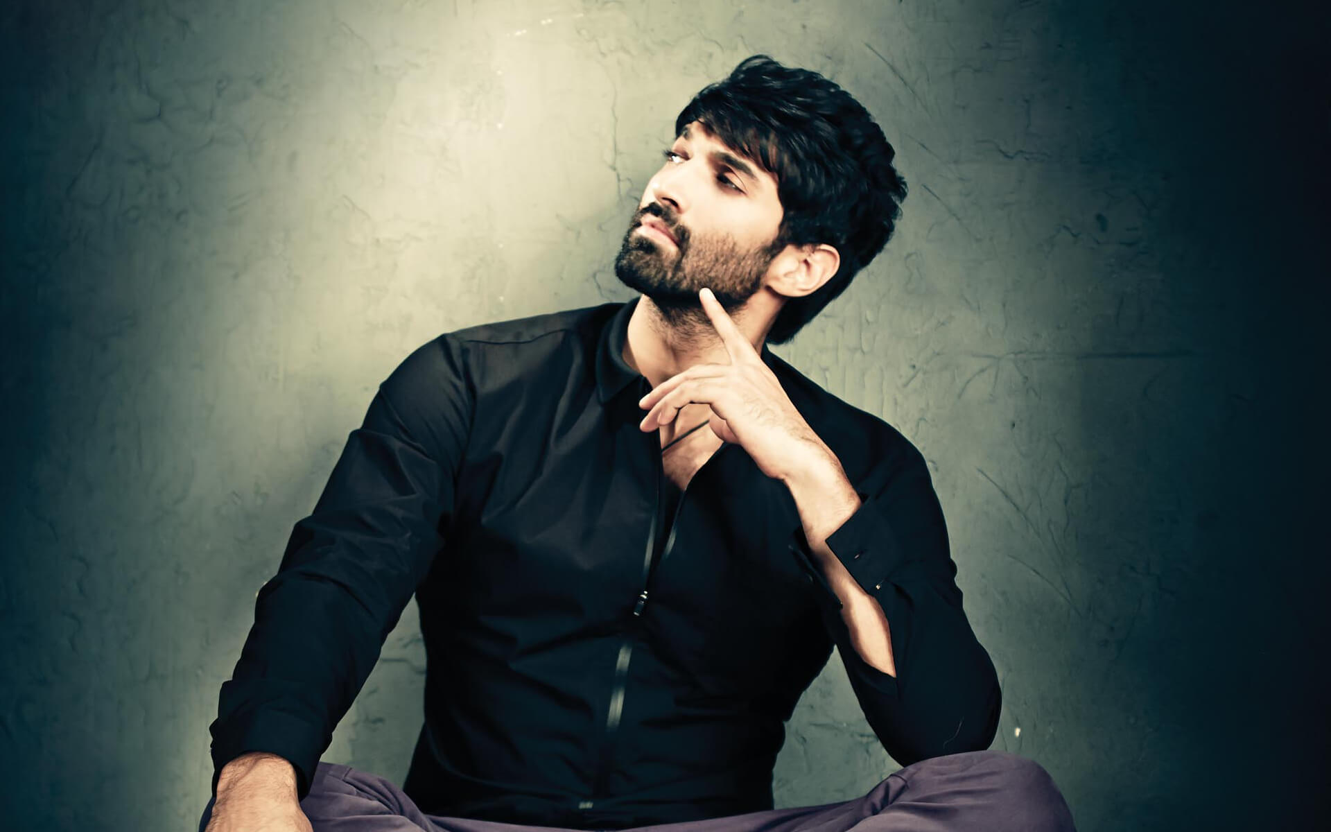 Aditya Roy Kapur Wiki, Biography, Age, Movies, Family, Images News Bugz