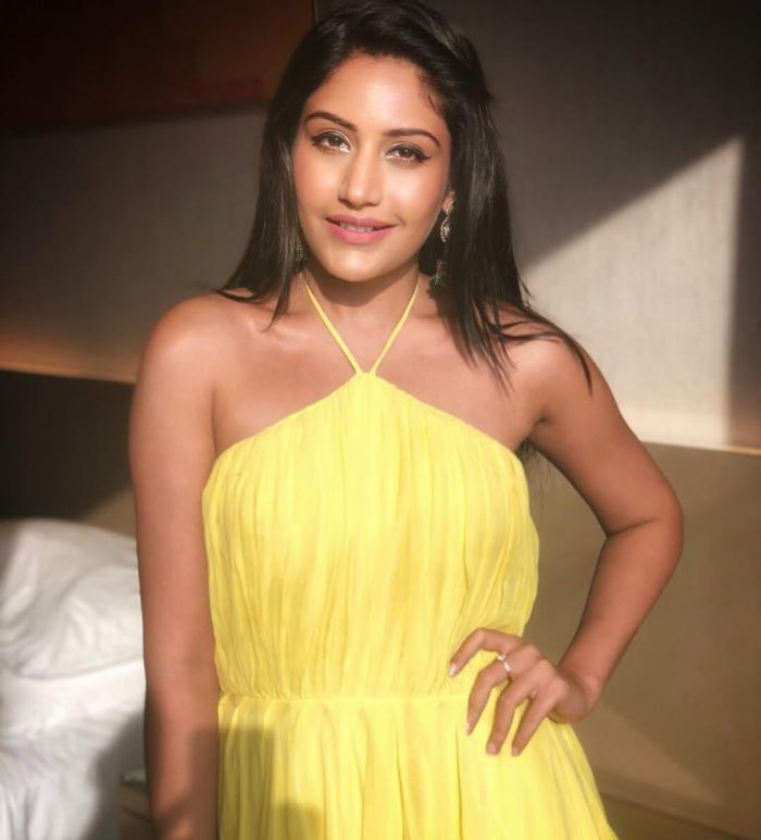 Surbhi Chandna Wiki, Biography, Age, TV Shows, Family, Images - News Bugz