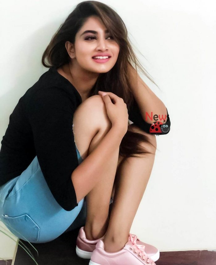 Shivani Narayanan Images