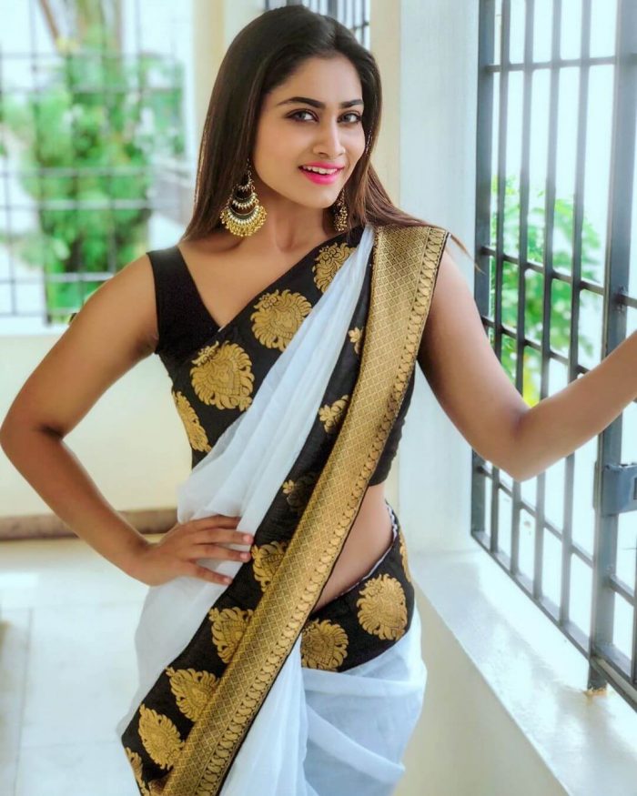 Shivani Narayanan Images