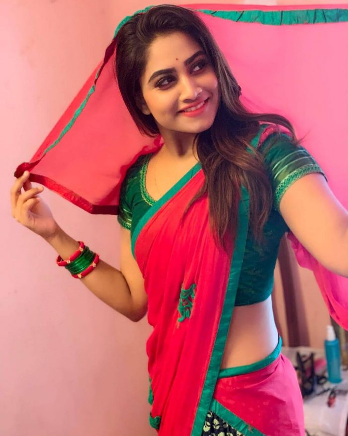 Shivani Narayanan Images