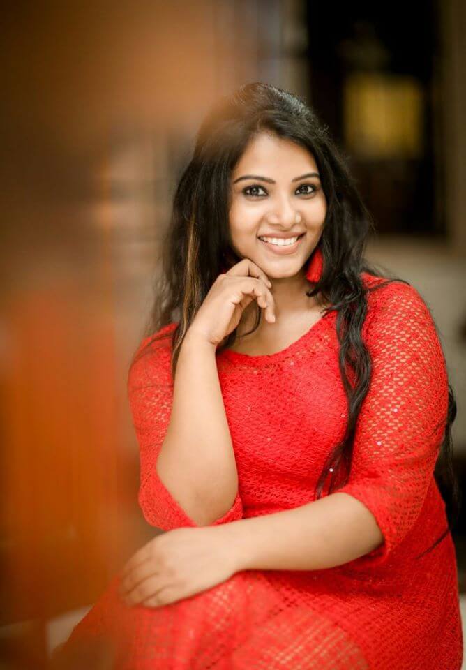 Divya Duraisamy News Anchor Wiki Bio Age Hd Images Mo - vrogue.co